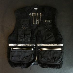 Chinatown Market 3M Arc Logo Sherpa Vest